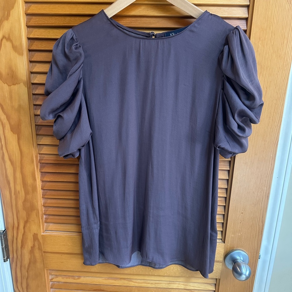 Elegant  Taupe Puffed  Sleeve KLD Med Top